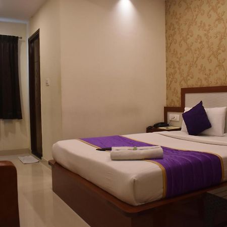 Hotel Ur Comforts Jayanagar Bangalore Exterior foto