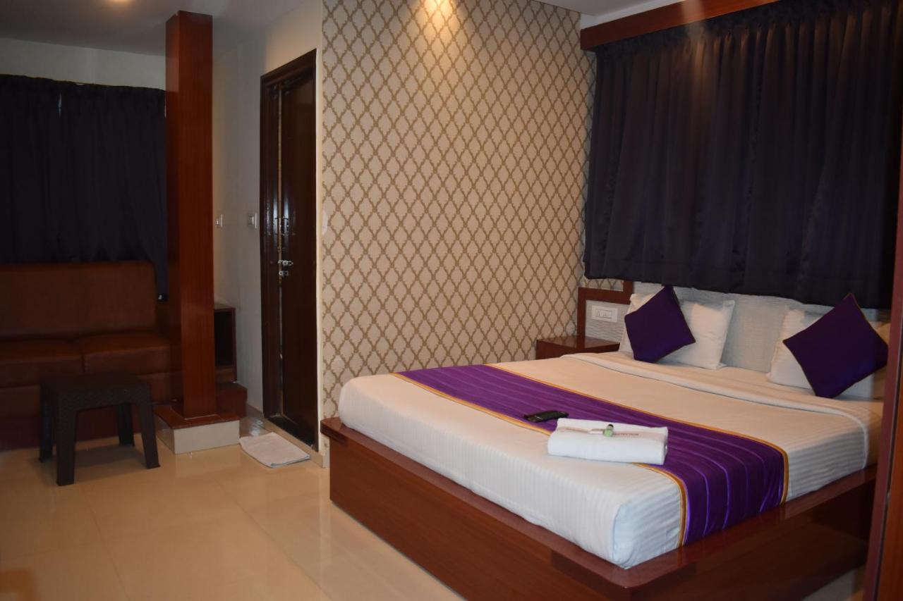 Hotel Ur Comforts Jayanagar Bangalore Exterior foto