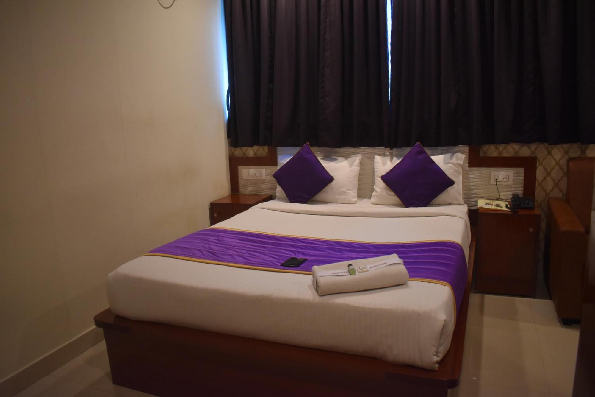 Hotel Ur Comforts Jayanagar Bangalore Exterior foto